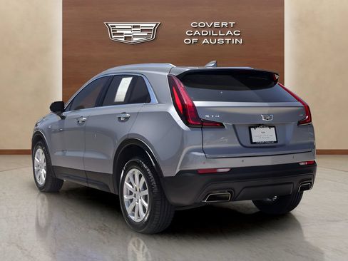 Certified 2023 Cadillac XT4 Luxury w/ Cold Weather Package FWD image 3