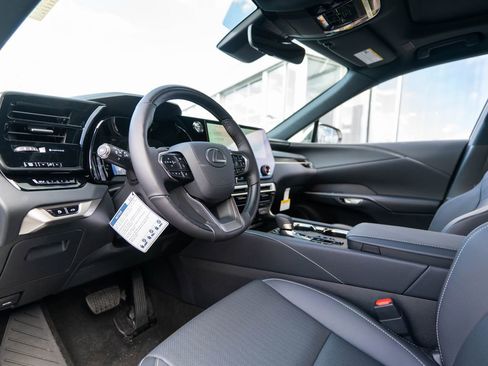 New 2026 Lexus RX 450h AWD image 4