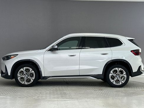 Used 2023 BMW X1 xDrive28i w/ Convenience Package AWD/4WD image 2
