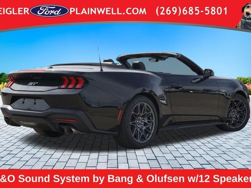 Used 2025 Ford Mustang GT Premium w/ GT Performance Package RWD image 5