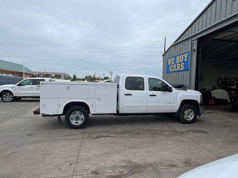 Used 2014 Chevrolet Silverado 2500 LT w/ Convenience Package AWD/4WD image 7