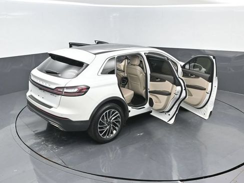 Used 2020 Lincoln Nautilus Reserve AWD/4WD image 27