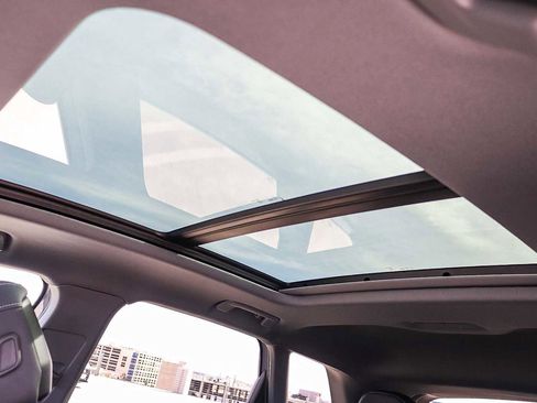 Used 2024 Audi Q4 e-tron Premium Plus w/ Premium Plus image 36