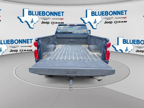 Used 2022 Chevrolet Silverado 2500 Custom w/ Custom Value Package RWD image 22
