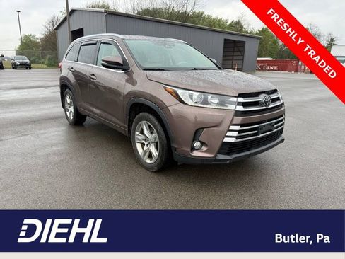 Used 2017 Toyota Highlander Limited AWD/4WD image 1