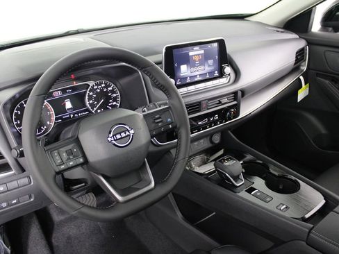 New 2026 Nissan Rogue SV FWD image 15