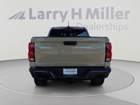 Certified 2024 Chevrolet Colorado ZR2 w/ Technology Package AWD/4WD image 4