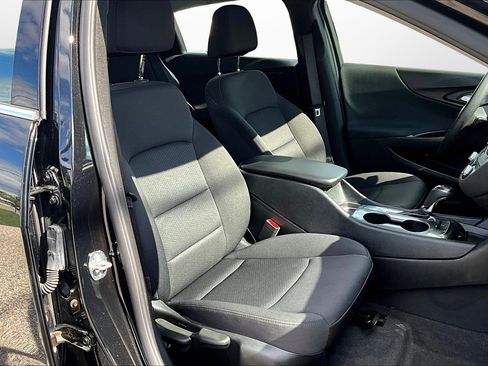 Used 2020 Chevrolet Malibu LS image 7