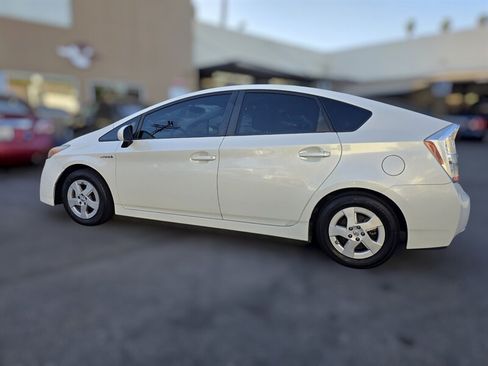 Used 2011 Toyota Prius Three w/ Solar Roof Pkg FWD image 11