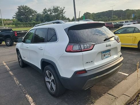 Used 2019 Jeep Cherokee Limited AWD/4WD image 11