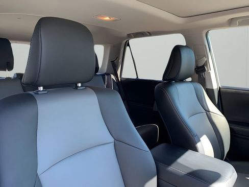 Used 2023 Toyota 4Runner SR5 Premium w/ Moonroof Package image 18