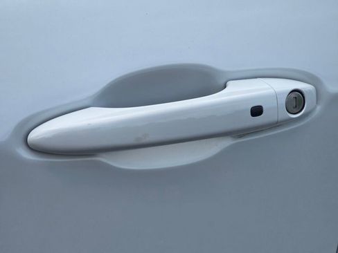 Used 2024 Jeep Compass Limited image 15