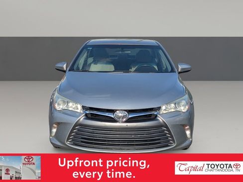 Used 2015 Toyota Camry LE image 3
