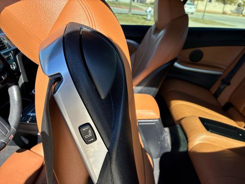 Used 2019 BMW 430i Convertible w/ M Sport Package image 23