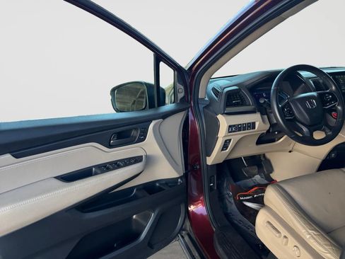 Used 2018 Honda Odyssey EX-L image 9