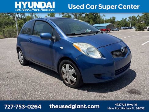 Used 2007 Toyota Yaris 2-Door Hatchback FWD image 4