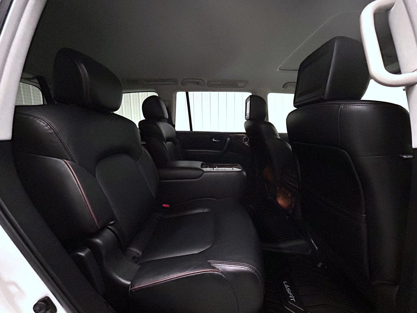 Used 2019 Nissan Armada Platinum w/ Captain's Chairs Package AWD/4WD image 18