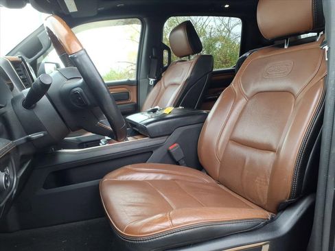 Used 2020 RAM 1500 Limited image 8