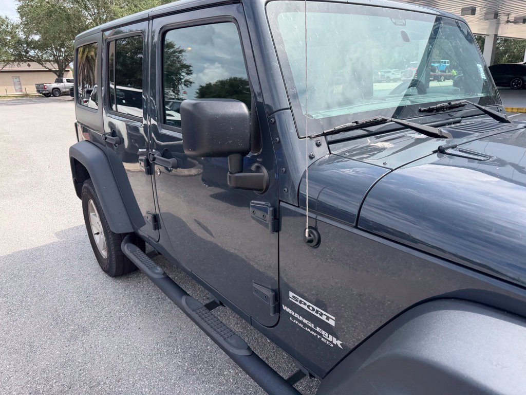 Used 2018 Jeep Wrangler Unlimited Sport S AWD/4WD image 14