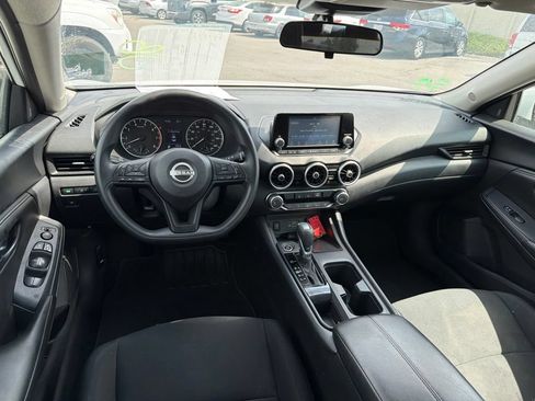 Used 2024 Nissan Sentra S FWD image 12