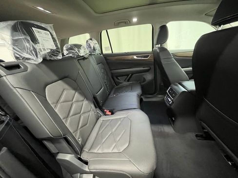 New 2026 Volkswagen Atlas SE image 24