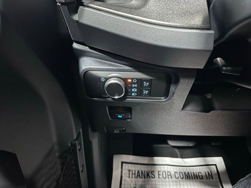 Used 2025 Ford Bronco Big Bend image 18