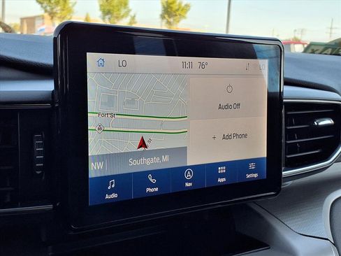 Used 2023 Ford Explorer XLT w/ Equipment Group 202A image 12