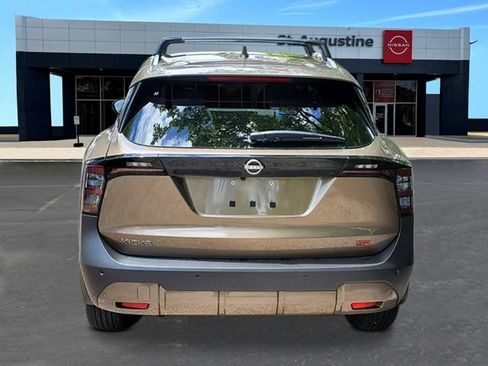 New 2026 Nissan Kicks SR w/ Cold Weather Package image 5