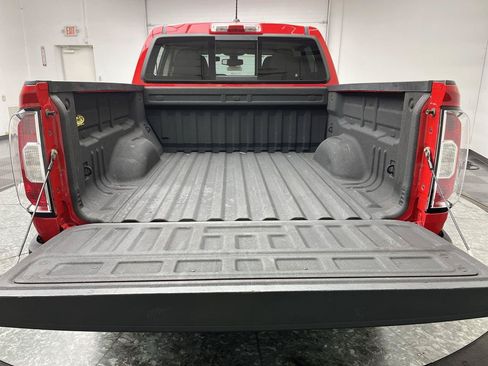 Used 2016 GMC Canyon SLT AWD/4WD image 30