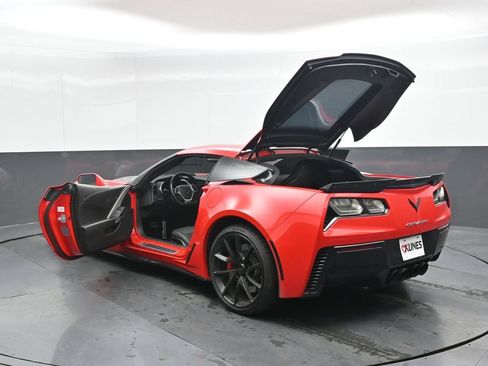 Used 2016 Chevrolet Corvette Z06 w/ 3LZ Preferred Equipment Group RWD image 50