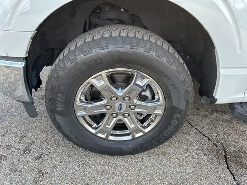 Used 2023 Ford F150 Lariat w/ Trailer Tow Package image 7