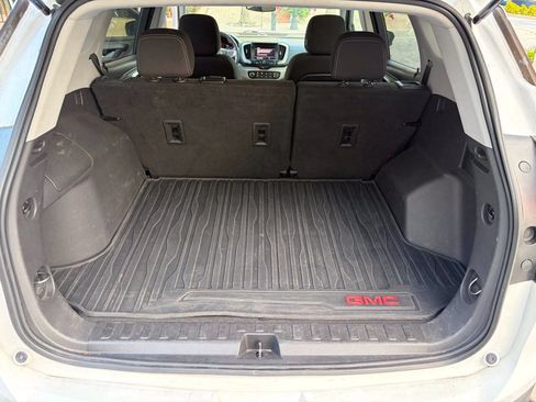 Used 2022 GMC Terrain SLE FWD image 22