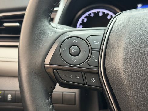 Used 2024 Toyota Camry SE w/ Convenience Package image 23