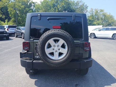 Used 2015 Jeep Wrangler Unlimited Sport w/ Quick Order Package 24S AWD/4WD image 6