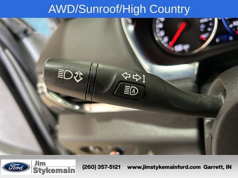 Used 2022 Chevrolet Traverse High Country AWD/4WD image 28