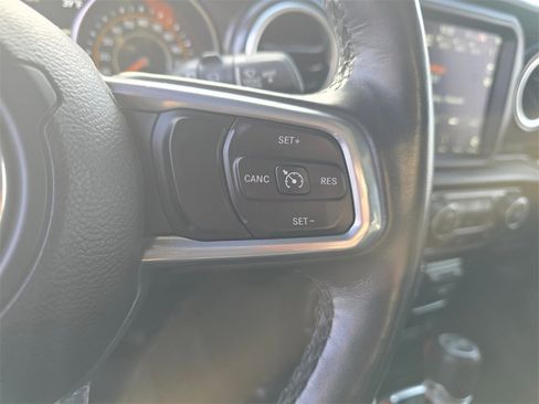 Used 2021 Jeep Wrangler Unlimited Sahara image 23