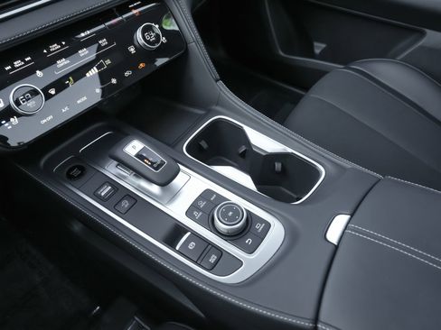 Certified 2026 INFINITI QX60 Luxe w/ Cargo Package FWD image 12