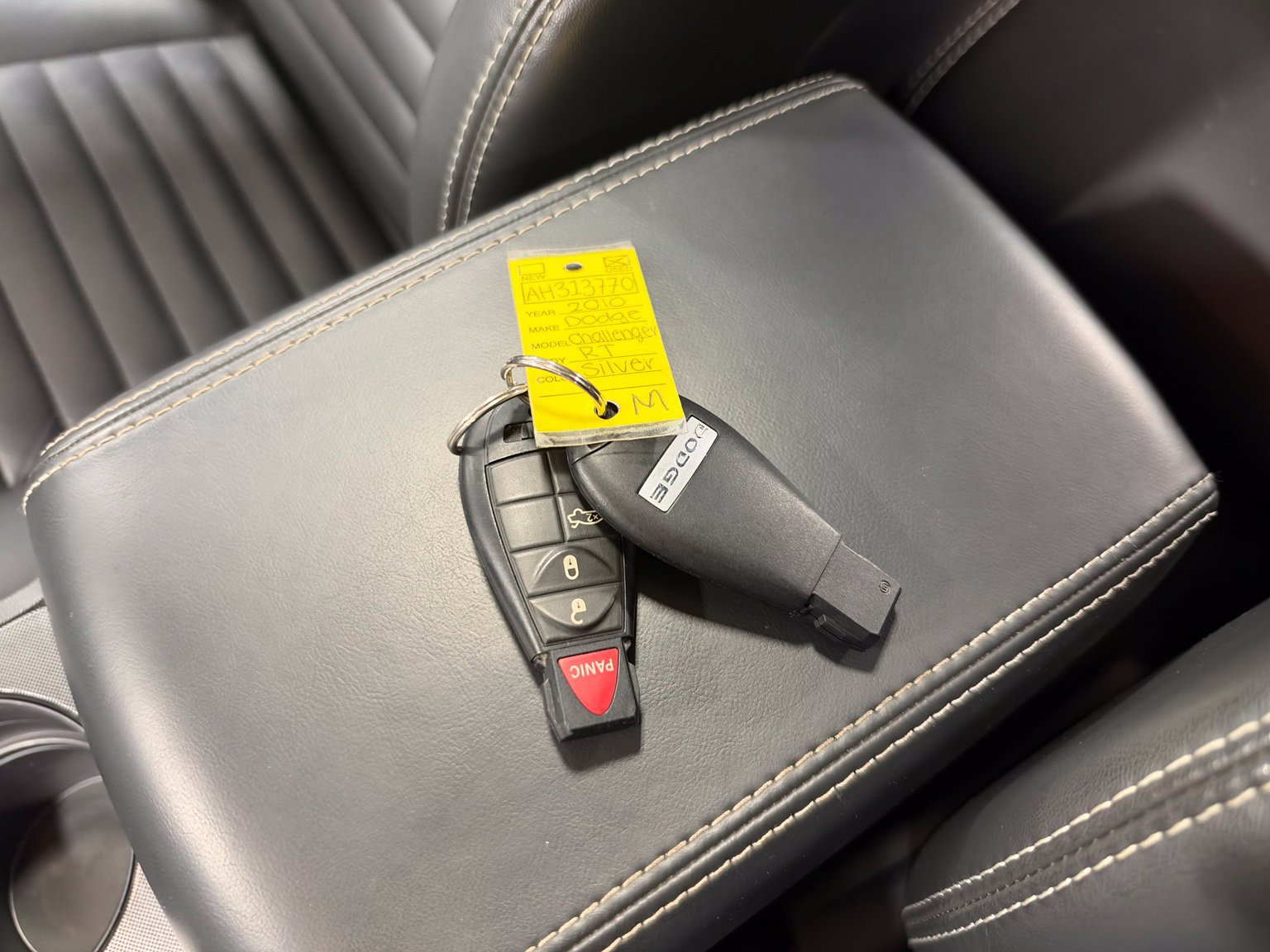 Used 2010 Dodge Challenger R/T RWD image 31
