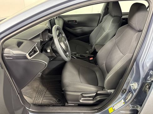 Used 2022 Toyota Corolla LE FWD image 29