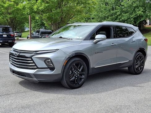 Used 2023 Chevrolet Blazer Premier w/ Driver Confidence II Package AWD/4WD image 6