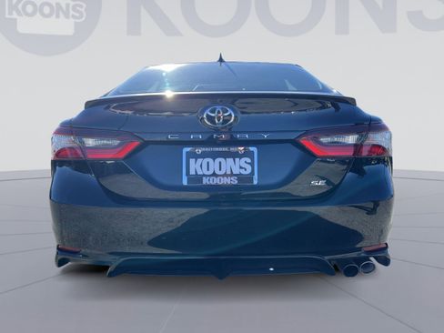 Used 2023 Toyota Camry SE image 5