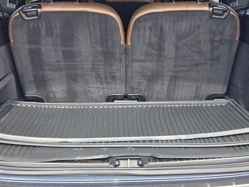 Used 2022 Volvo XC90 T6 Momentum w/ Advanced Package image 33