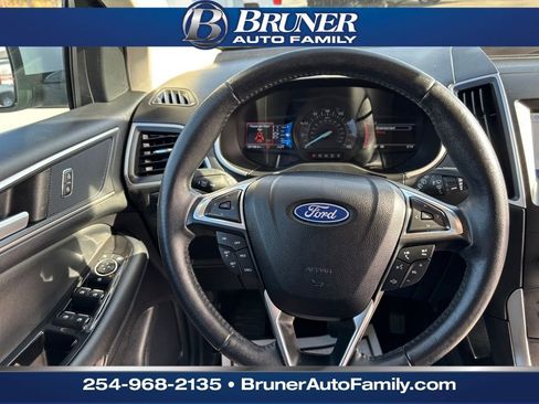 Used 2020 Ford Edge SEL w/ Convenience Package image 24