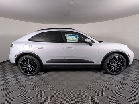 New 2026 Porsche Macan Electric RWD image 8