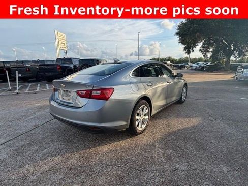 Used 2024 Chevrolet Malibu LT FWD image 3