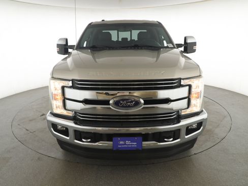 Used 2017 Ford F250 Lariat w/ Chrome Package image 2