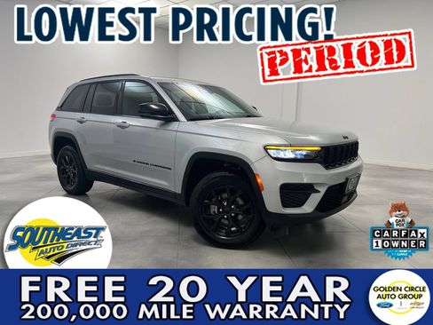 Used 2025 Jeep Grand Cherokee Altitude AWD/4WD image 1
