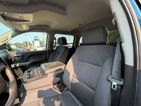Used 2018 Chevrolet Silverado 1500 LT w/ All Star Edition AWD/4WD image 11