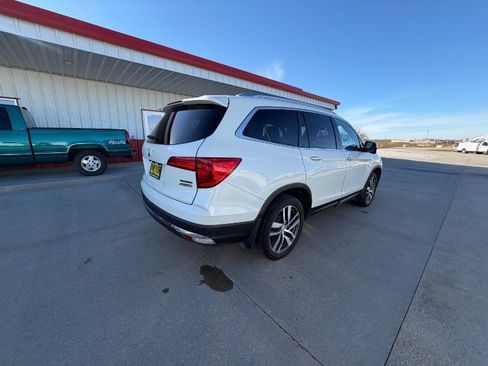 Used 2016 Honda Pilot Touring image 8