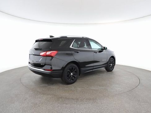 Used 2020 Chevrolet Equinox LT image 18